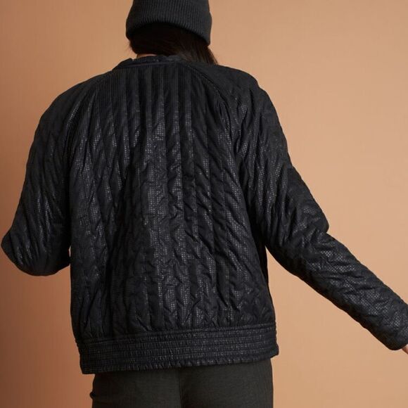 Kit and Ace Keep Pedalling Reversible Light Quilted Nylon Bomber Jacket - Picture 3 of 17